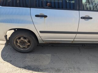 2005 Toyota Succeed I, серебристый, 310000 рублей, вид 4