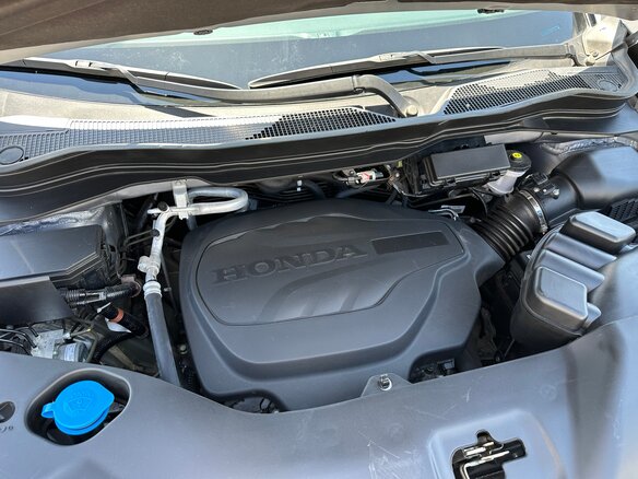 2022 Honda Pilot 9AT III Рестайлинг, серебристый, 3250000 рублей - вид 33