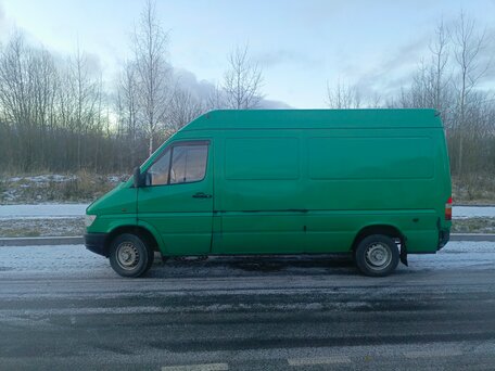 1995 Mercedes-Benz Sprinter, зелёный, 900000 рублей, вид 2