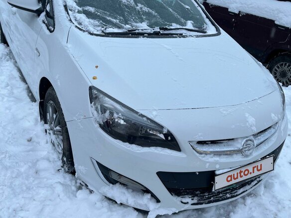 2012 Opel Astra J, белый, 900000 рублей - вид 2