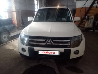 2011 Mitsubishi Pajero IV, белый, 1850000 рублей, вид 1