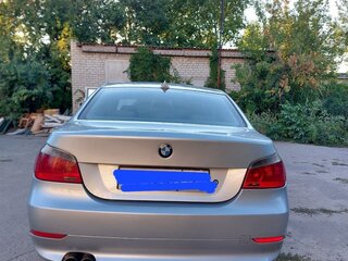 2004 BMW 5 серии 520i V (E60/E61), серебристый, 1500000 рублей, вид 3