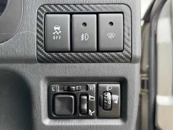 2016 Suzuki Jimny III Рестайлинг 2, серый, 1000000 рублей - вид 32