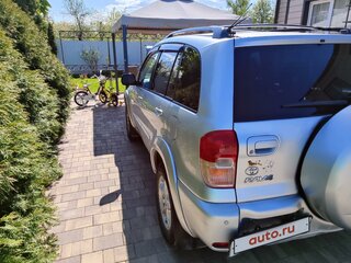 2002 Toyota RAV4 II (XA20), серебристый, 600000 рублей, вид 4