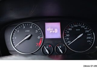 2011 Renault Latitude I, белый, 750000 рублей, вид 4