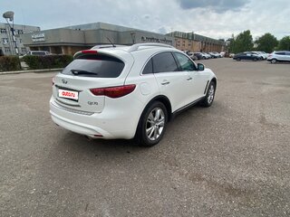 2016 Infiniti QX70, белый, 2750000 рублей, вид 4