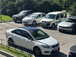 2011 Ford Focus II Рестайлинг, белый, 250000 рублей, вид 2