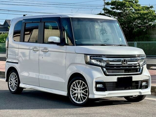 Открыть фотографии: Honda N-BOX II Рестайлинг