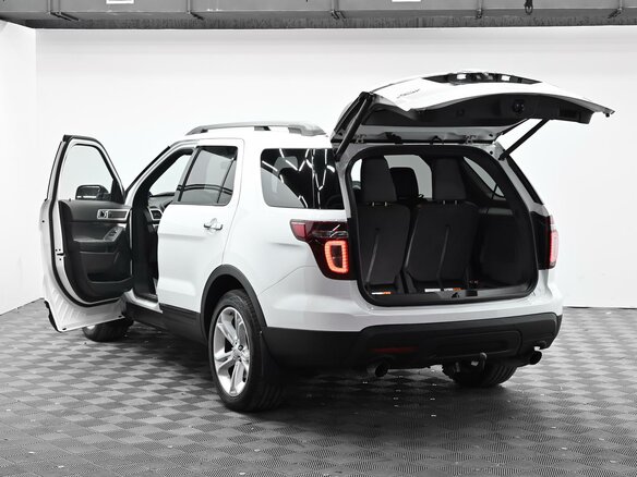 2014 Ford Explorer V, белый, 1295000 рублей - вид 4