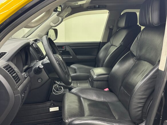 2008 Toyota Land Cruiser 200 Series, жёлтый - вид 17