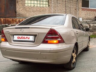 2001 Mercedes-Benz C-Класс 180 II (W203), золотистый, 350000 рублей, вид 4
