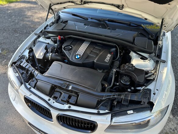 2012 BMW 1 серии 120d I (E82/E88) Рестайлинг 2, белый, 2499999 рублей - вид 15