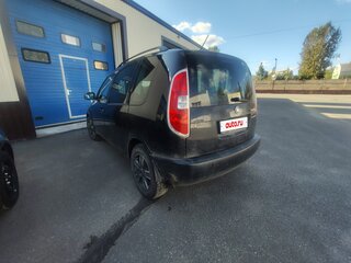 2014 Skoda Roomster I Рестайлинг, чёрный, 450000 рублей, вид 3