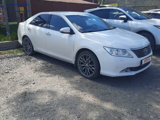 2014 Toyota Camry VII (XV50), белый, 1665000 рублей, вид 1