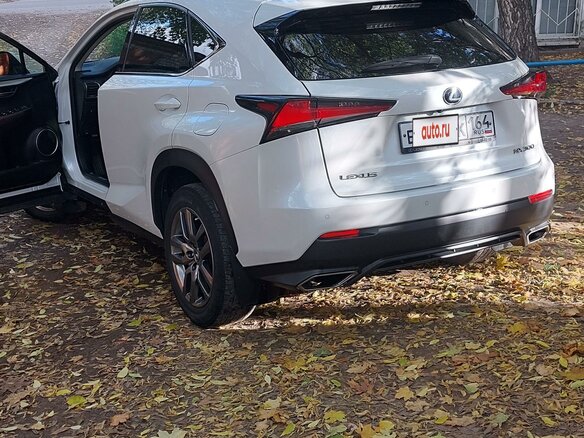 2018 Lexus NX 300 I Рестайлинг, белый, 3599000 рублей - вид 13