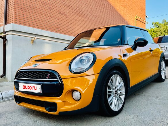 2014 Mini Hatch Cooper S III (F55/F56), жёлтый, 1628000 рублей - вид 2