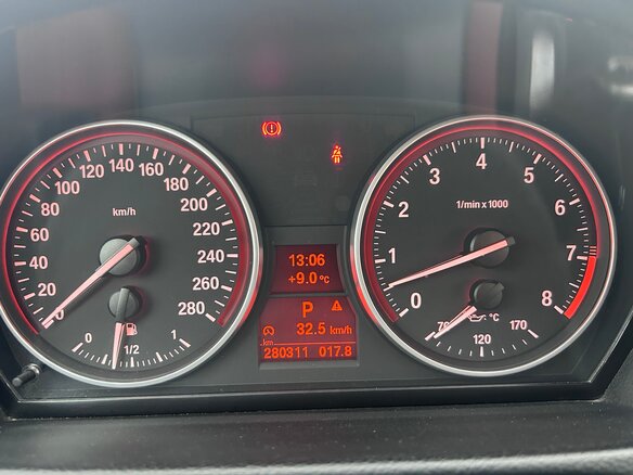 2007 BMW 3 серии 325i V (E90/E91/E92/E93), серый, 1200000 рублей - вид 9