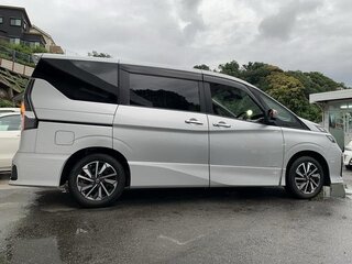 2021 Nissan Serena V (C27) Рестайлинг, серебристый, 1590000 рублей, вид 3