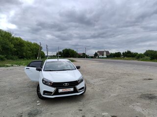 2021 Lada (ВАЗ) Vesta I, белый, 1200000 рублей, вид 1