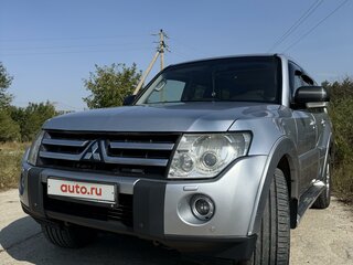 2006 Mitsubishi Pajero IV, серый, 1950000 рублей, вид 1