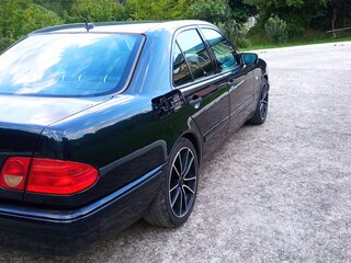 1999 Mercedes-Benz E-Класс 240 II (W210, S210) Рестайлинг, синий, 1150000 рублей, вид 3
