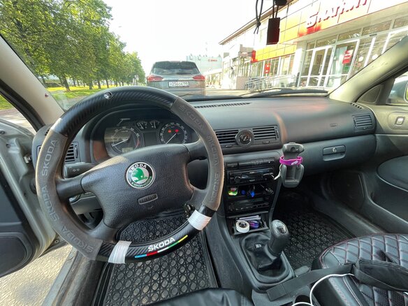2000 Skoda Octavia I (A4), серебристый, 330000 рублей - вид 8