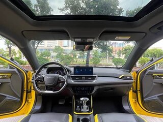 2021 Dongfeng Aeolus Yixuan I, жёлтый, 945000 рублей, вид 4