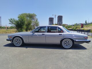 1981 Jaguar XJ I (Series 3), серебристый, 3650000 рублей, вид 2