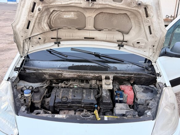 2013 Peugeot Partner, белый, 888000 рублей - вид 19