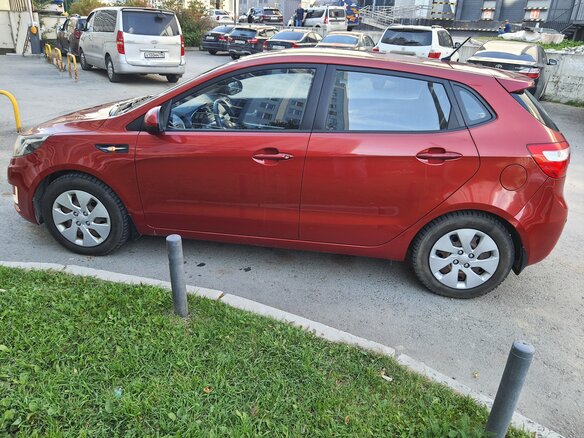 2012 Kia Rio 4-speed III, розовый, 999999 рублей - вид 12