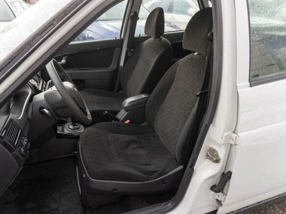 2015 Lada (ВАЗ) Priora I Рестайлинг, белый, 599000 рублей - вид 9