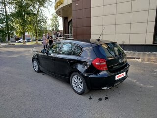 2010 BMW 1 серии 116i I (E81/E82/E87/E88) Рестайлинг, чёрный, 1050000 рублей, вид 5