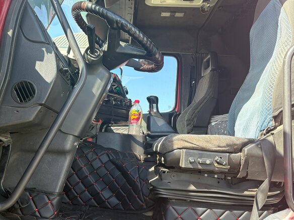 1994 Volvo FH, красный, 850000 рублей - вид 8