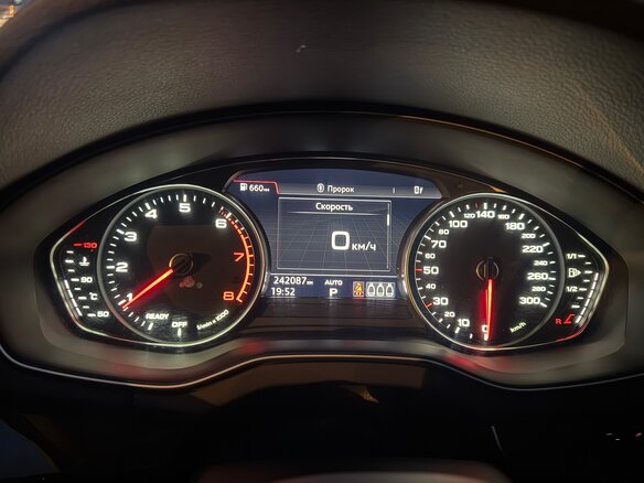 2017 Audi Q5 II (FY), коричневый, 2600000 рублей - вид 10