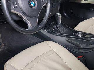 2010 BMW 3 серии 325xi V (E90/E91/E92/E93) Рестайлинг, белый, 1300000 рублей, вид 3