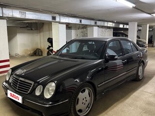 2001 Mercedes-Benz E-Класс 320 II (W210, S210) Рестайлинг, серебристый, 1340000 рублей, вид 1