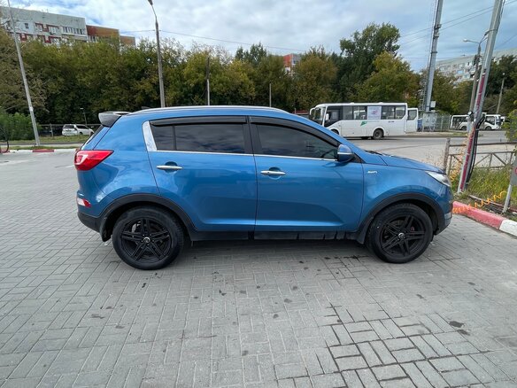 2013 Kia Sportage III, синий, 1200000 рублей - вид 3