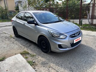 2013 Hyundai Solaris I, серебристый, 540000 рублей, вид 1