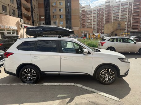 2015 Mitsubishi Outlander III Рестайлинг 2, белый, 1500000 рублей, вид 4