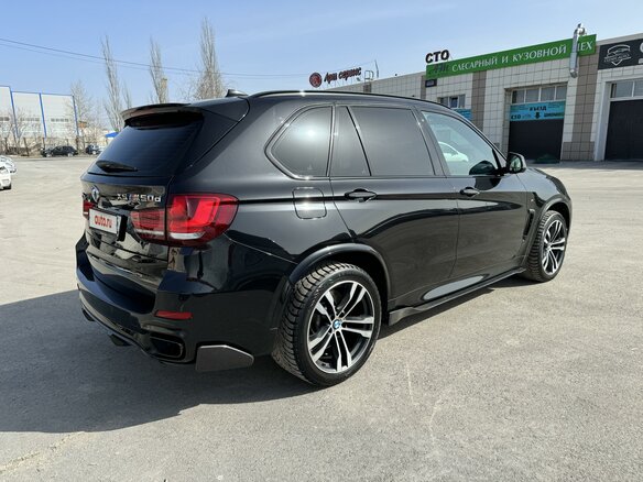 2016 BMW X5 M50d III (F15), чёрный, 4199999 рублей - вид 4