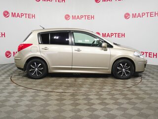 2011 Nissan Tiida I Рестайлинг, коричневый, 699000 рублей, вид 4