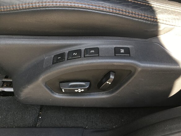 2011 Volvo XC60 I, чёрный - вид 7