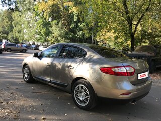 2010 Renault Fluence I, бежевый, 750000 рублей, вид 3