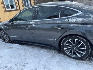 2019 Hyundai Sonata VIII (DN8), серый, 2950000 рублей, вид 4