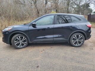 2021 Ford Escape IV, чёрный, 1865000 рублей, вид 4