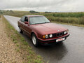 1990 BMW 5 серии 525i III (E34), красный - вид 1