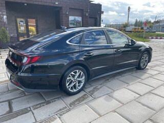 2022 Hyundai Sonata VIII (DN8), чёрный, 2250000 рублей, вид 2