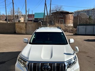 2019 Toyota Land Cruiser Prado 150 Series Рестайлинг 2, белый, 4500000 рублей, вид 2
