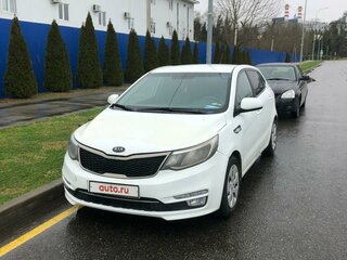2016 Kia Rio III Рестайлинг, белый, 500000 рублей, вид 1