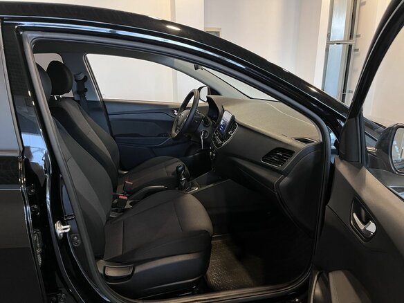 2021 Hyundai Solaris II Рестайлинг, чёрный - вид 28